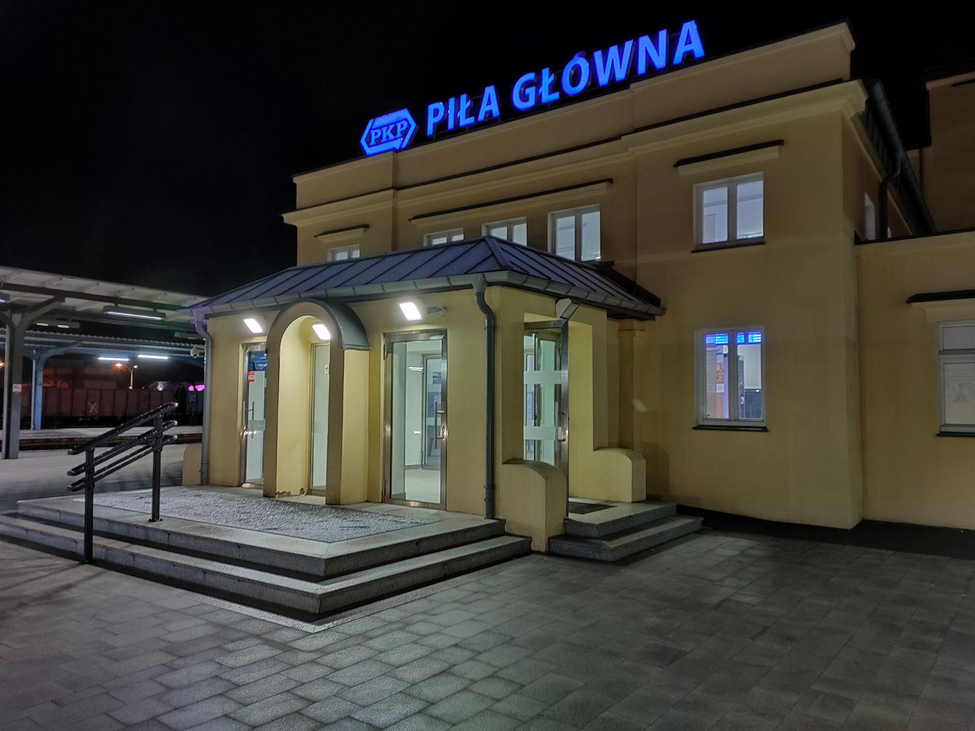 OPPO Reno 5 to ucieleśnienie tego, co mi w tej marce nie pasuje 7