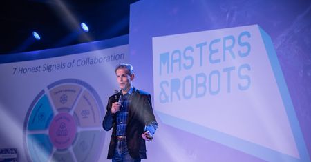 "Manipulują nami nawet Mapy Google". Rozmowa z dr Peterem Gloorem, ekspertem AI z MIT