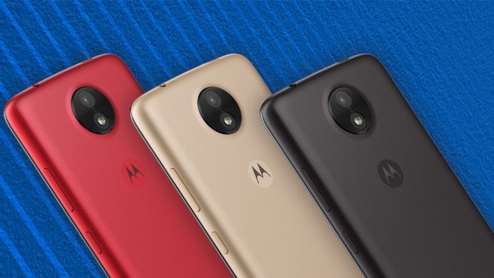 Motorola Moto C i Moto C Plus to tanie smartfony z najnowszym Androidem 1