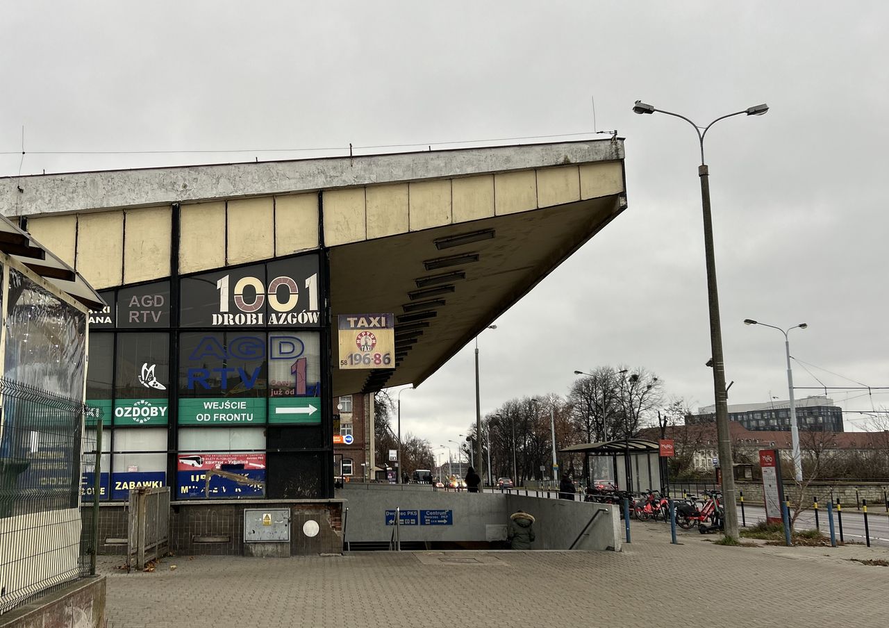 Historyczny obiekt w Gdańsku pójdzie pod młot. "Nie mamy szacunku dla tej spuścizny"