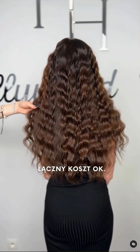 Roksana Węgiel doczepiła włosy