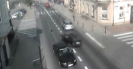 Policjanci nie dogonili BMW. Znaleźli dowód na nagraniu