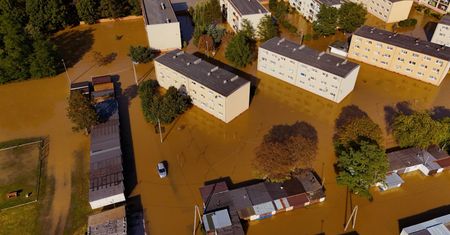 W Lewinie Brzeskim helikopterem ewakuowano kobietę w zaawansowanej ciąży