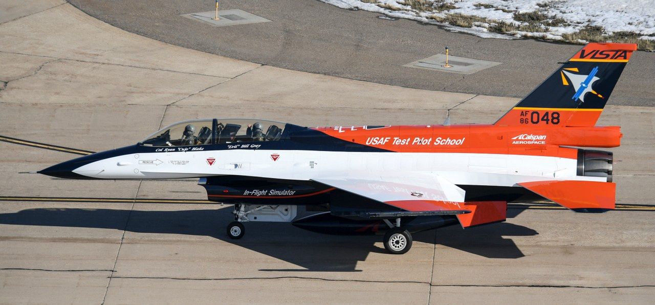NF-16D VISTA w nowym malowaniu, naniesionym w styczniu 2019 roku
