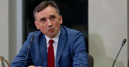 Spór o ENA dla Ziobry. Sędzia został wyłączony