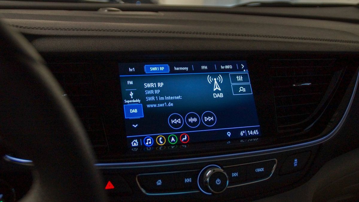 Panel radia AB w Oplu