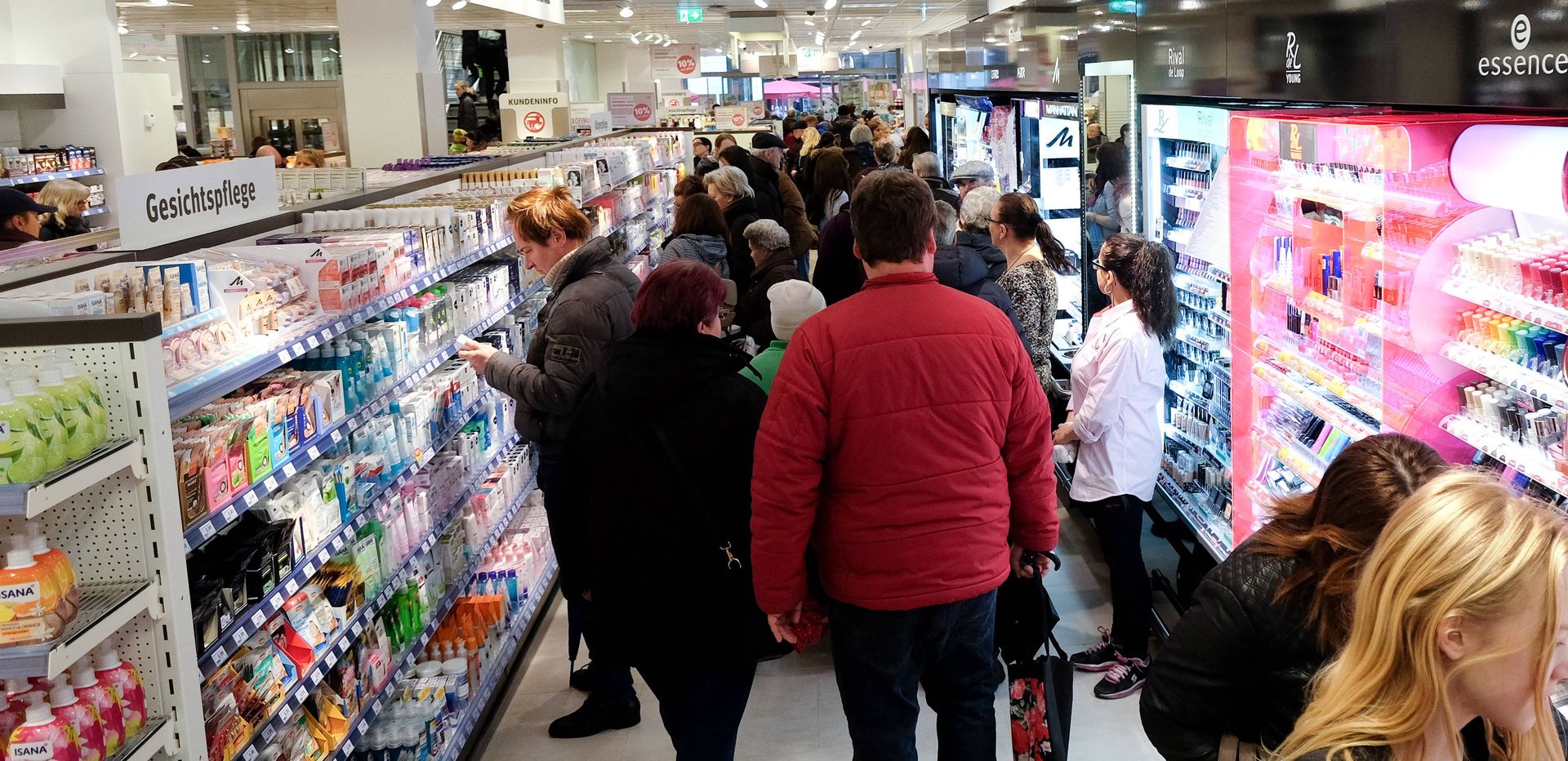 Rosyjskie kosmetyki. Kod zdradza kraj pochodzenia. Ostra reakcja sklepów