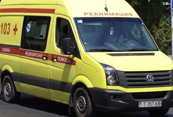 Makabra na lotnisku Szeremietiewo. Poród w kabinie toalety