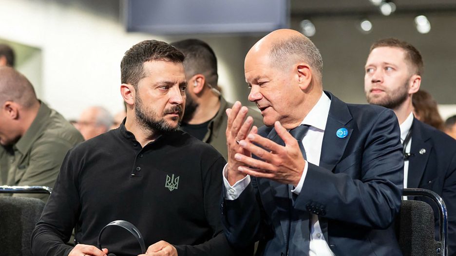 Wo?odymyr Ze?enski na konferencji w Berlinie
Handout - Federal Chancellor Olaf Scholz and Volodymyr Zelensky at the International Conference on the Reconstruction of Ukraine in Berli,n Germany, on June 11, 2024. The International Reconstruction Conference for Ukraine will take place in Berlin on June 11 and 12. Photo by Ukrainian Presidency via ABACAPRESS.COM
ABACA