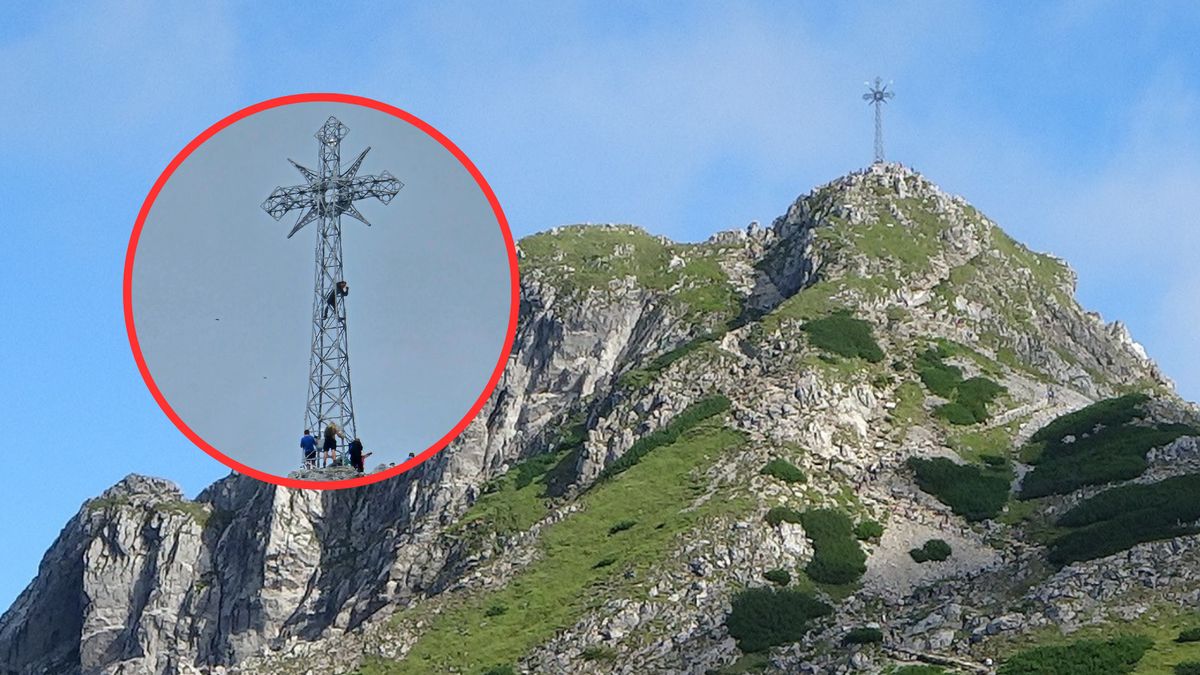Turysta wspiął się na krzyż na Giewoncie