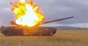 Aktywny pancerz T-72B3 w akcji. Z łatwością zatrzymuje pocisk z RPG-7