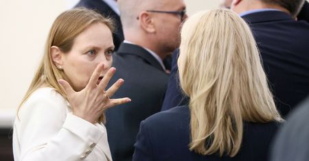 Emerytura za urodzenie dziecka? Polacy ocenili kontrowersyjny pomysł