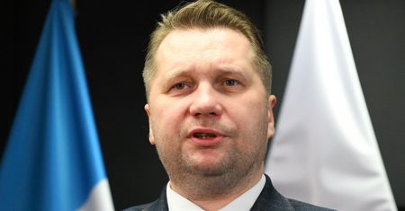 Ostra reakcja po słowach Czarnka. "Najgorszy minister edukacji III RP"
