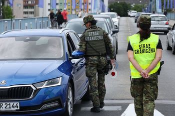"Cofnięcia" na granicy. Pakistańczyk, Turek i Sudańczyk zawróceni