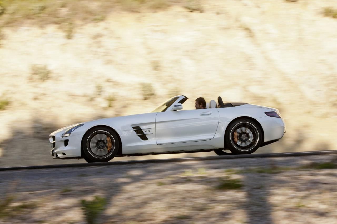 Mercedes-Benz SLS AMG Roadster [megagaleria] 2