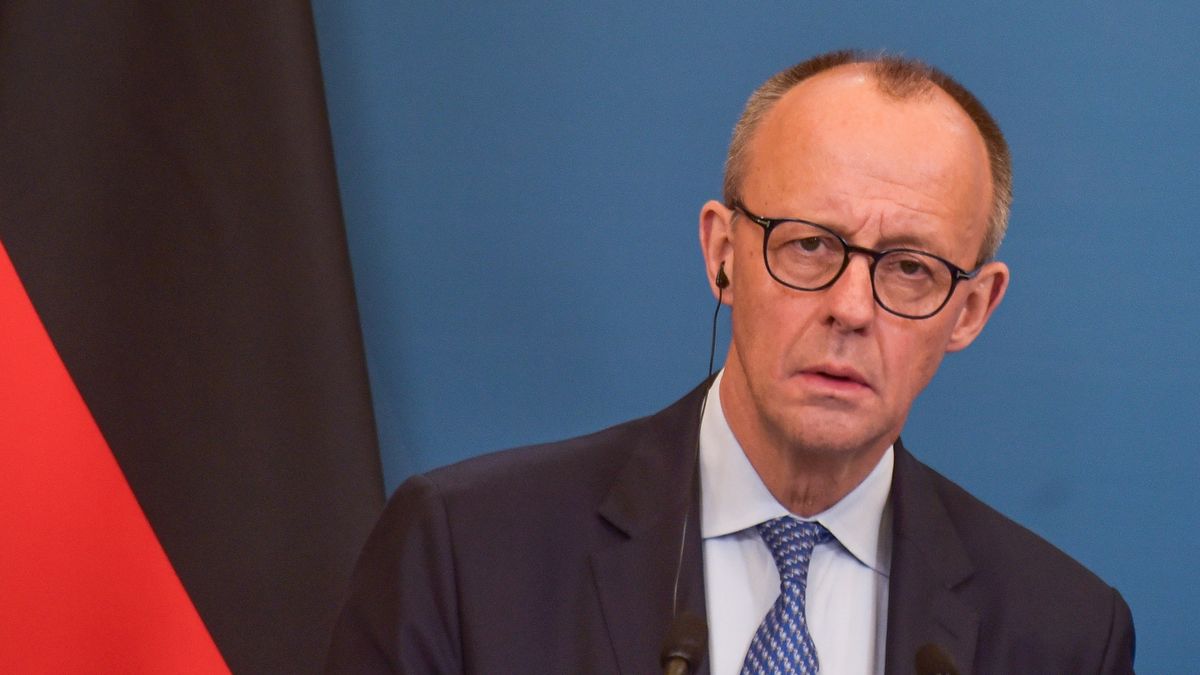 ROME, ITALY - 2026/01/23: German Federal Chancellor Friedrich Merz attends a press conference during the Italy-Germany Intergovernmental Summit at Villa Doria Pamphilj. (Photo by Vincenzo Nuzzolese/SOPA Images/LightRocket via Getty Images)