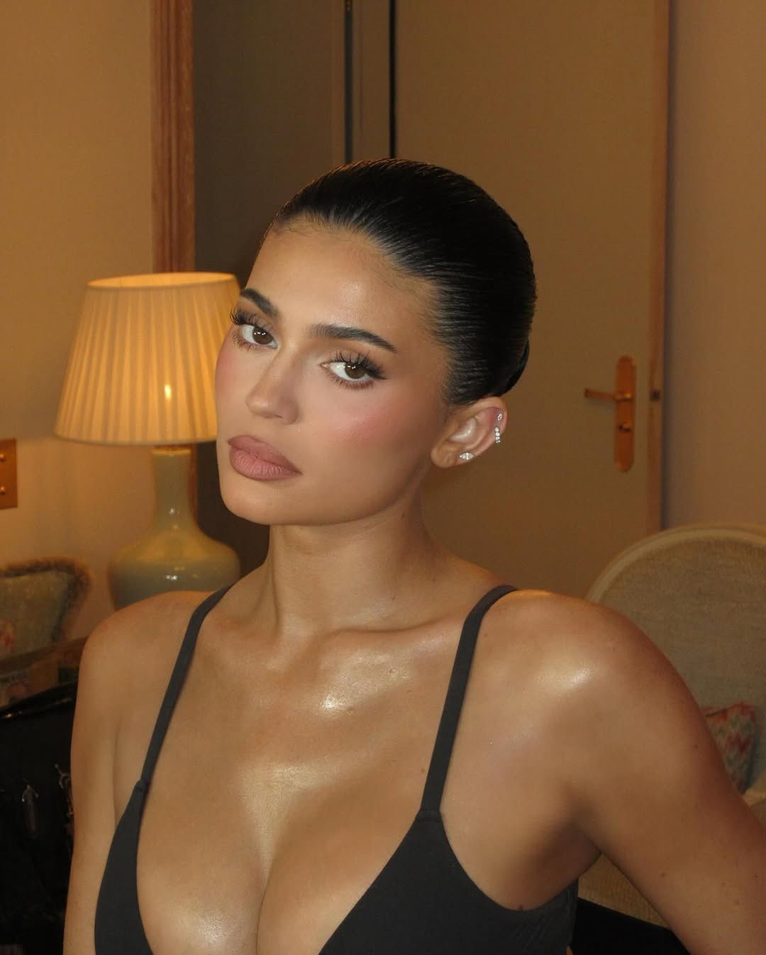 Kylie Jenner rozbiera się w Paryżu
