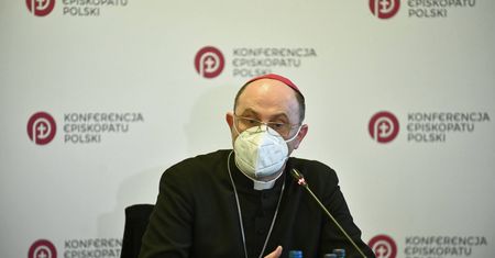 Kościół pomaga w walce z pedofilią? Biskupi uważają, że tak
