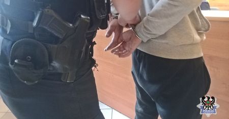 Wałbrzych. Skoordynowana akcja policji. Kilku poszukiwanych trafiło za kratki