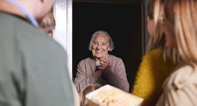 Fundacja Biedronki zwraca uwagę na samotność osób starszych