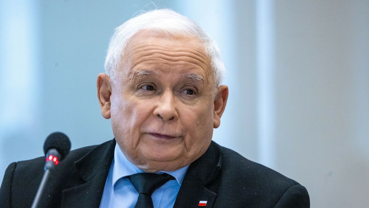 PiS w finansowych tarapatach. Partia pozbywa się swoich lokali.