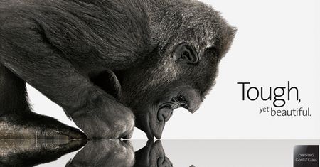 Gorilla Glass, czyli coś więcej niż szkło. Czy faktycznie jest takie odporne? [wideo]