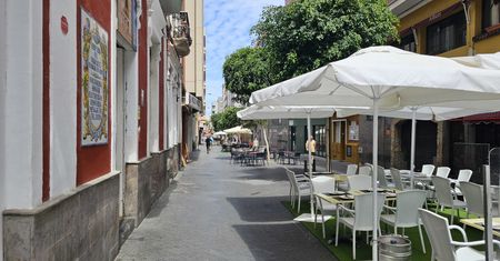 Pierwsza taka decyzja na Kanarach. Uderzą w turystów, ale też w lokalny biznes