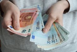 Przyjęli euro, płace wzrosły o 30 proc. "Pełen sukces"