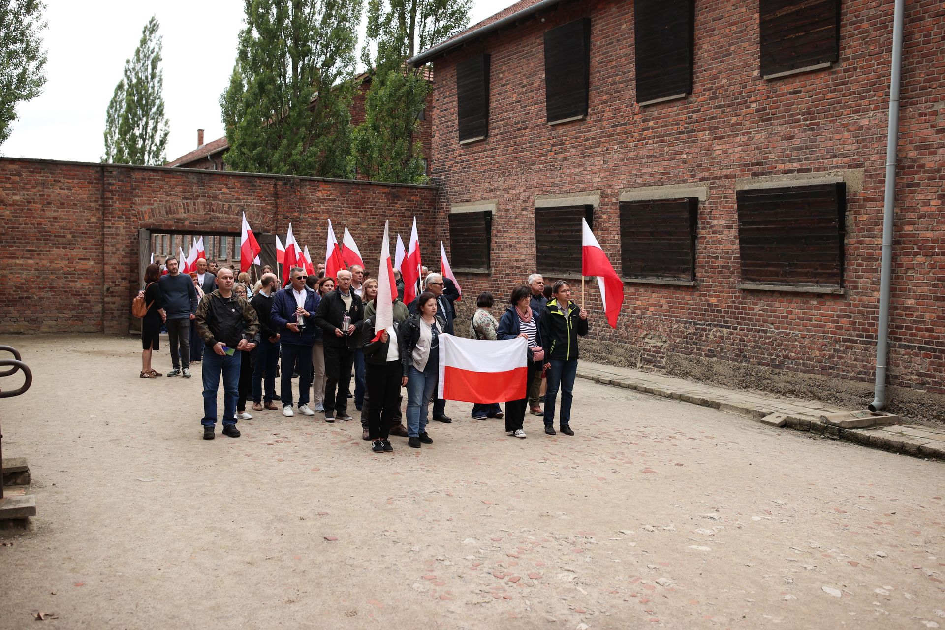 Skandal w Auschwitz: Brauna nie wpuszczono na obchody