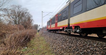 Śmiertelne potrącenie na stacji Olszynka Grochowska. Dziewczynka zginęła pod pociągiem