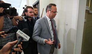 Wiceminister Szejna ma kłopoty. Jest na przymusowym urlopie
