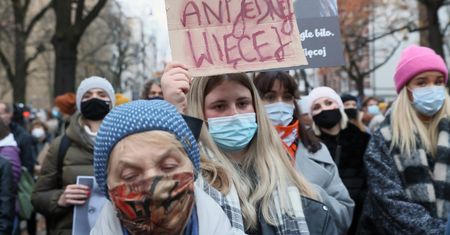 "Ani Jednej Więcej". Ruszył protest w Pszczynie. To tam zmarła Iza