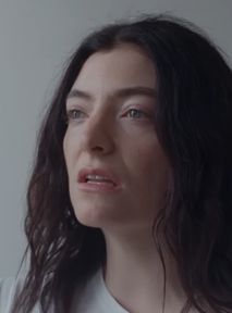 Lorde prześwietla swoją tożsamość. Album "Virgin" daje do myślenia [RECENCJA]