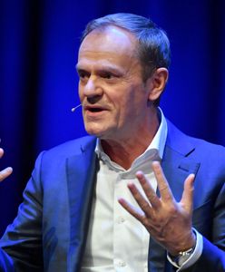 Donald Tusk komentuje na Twitterze: "Mroczny czas"