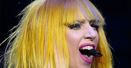 Lista żądań Lady GaGi: MIÓD, BUTLA Z TLENEM...