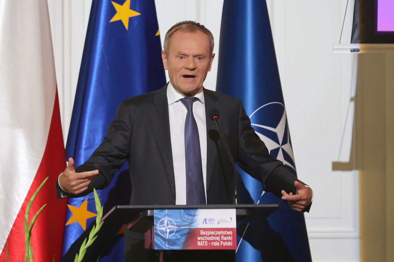 "Zanim kupisz Żabkę, kup coś w Żabce". Donald Tusk odpowiada na plany prezesa PiS