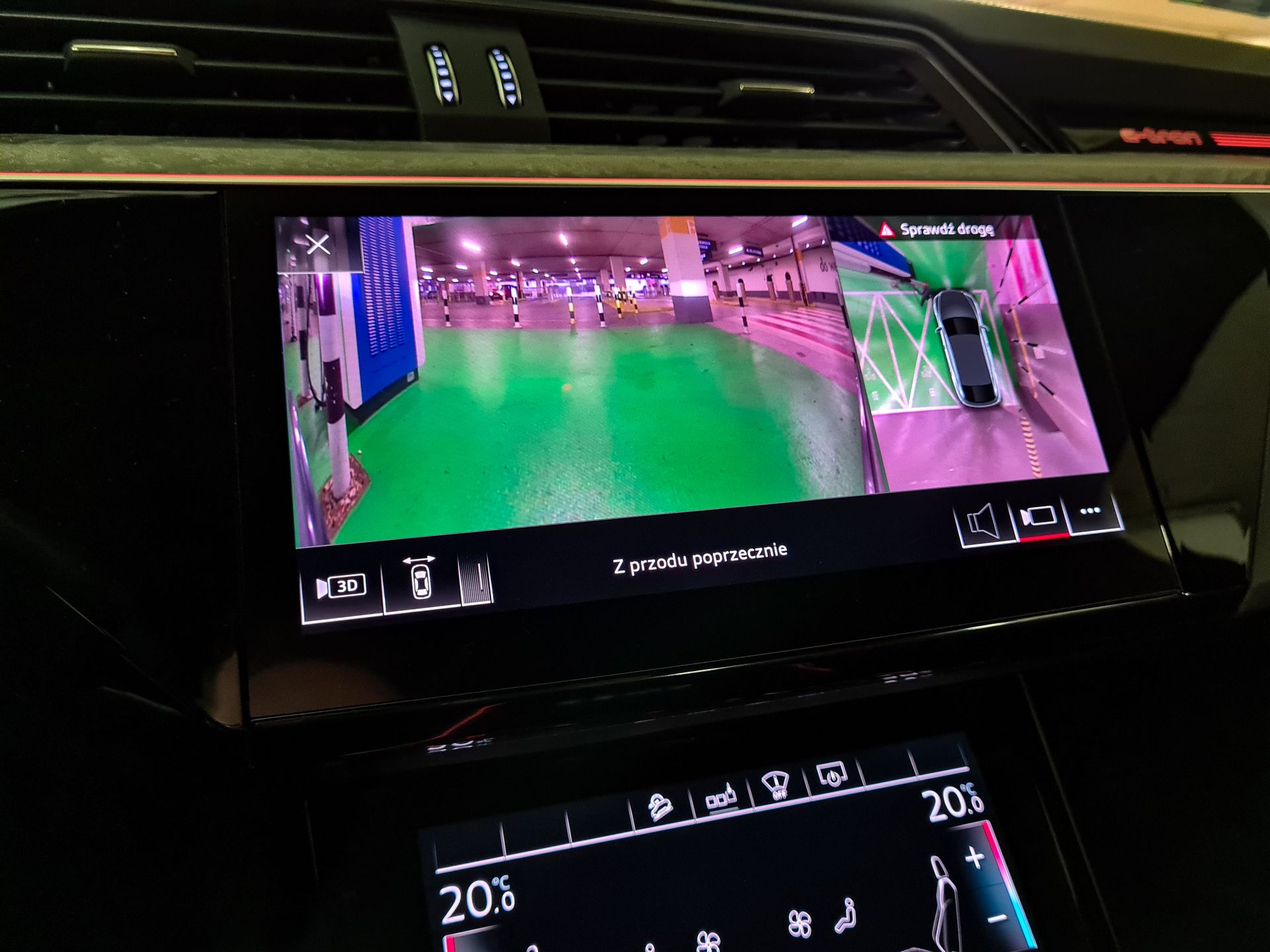 Audi e-tron Sportback: Wirtualne lusterka, Audi Charging Service, system i kamery 360 stopni z 3D 28