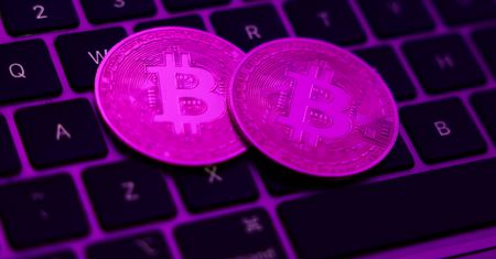 Ukradł 340 mln dol. w bitcoinach. Tyle zgodził się oddać