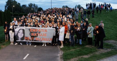Zgnębili 16-letnią Julię. Poruszające wyznanie rodziców zmarłej