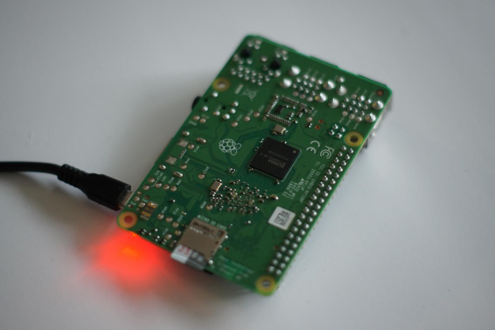 Test Raspberry Pi 3 Model B+, czyli jak odgrzać dwuletni kotlet, by był smaczny 8