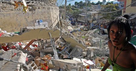Trzęsienie ziemii w Haiti - fotoreportaże pokazujące oblicze tragedii