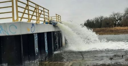 Ryzyko zalania pod Wrocławiem. Ruszyły specjalne pompy