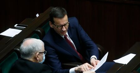 Niepokojące sondaże dla PiS. Jest komentarz wicerzecznika