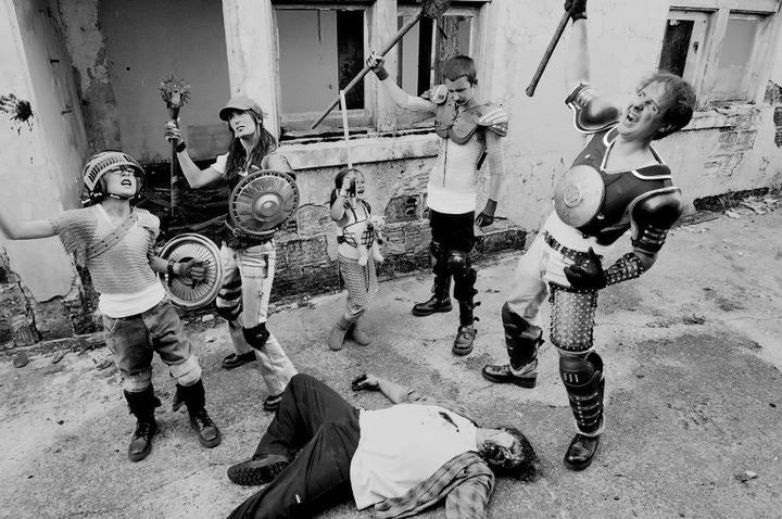 Ta rodzina jest przygotowana na apokalipsę zombie 6