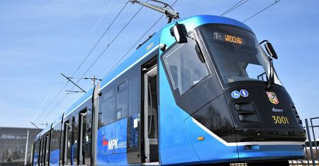 Wrocław. Zmiany w rozkładach jazdy od 1 maja. Wymiana rozjazdów tramwajowych na ul. Skargi