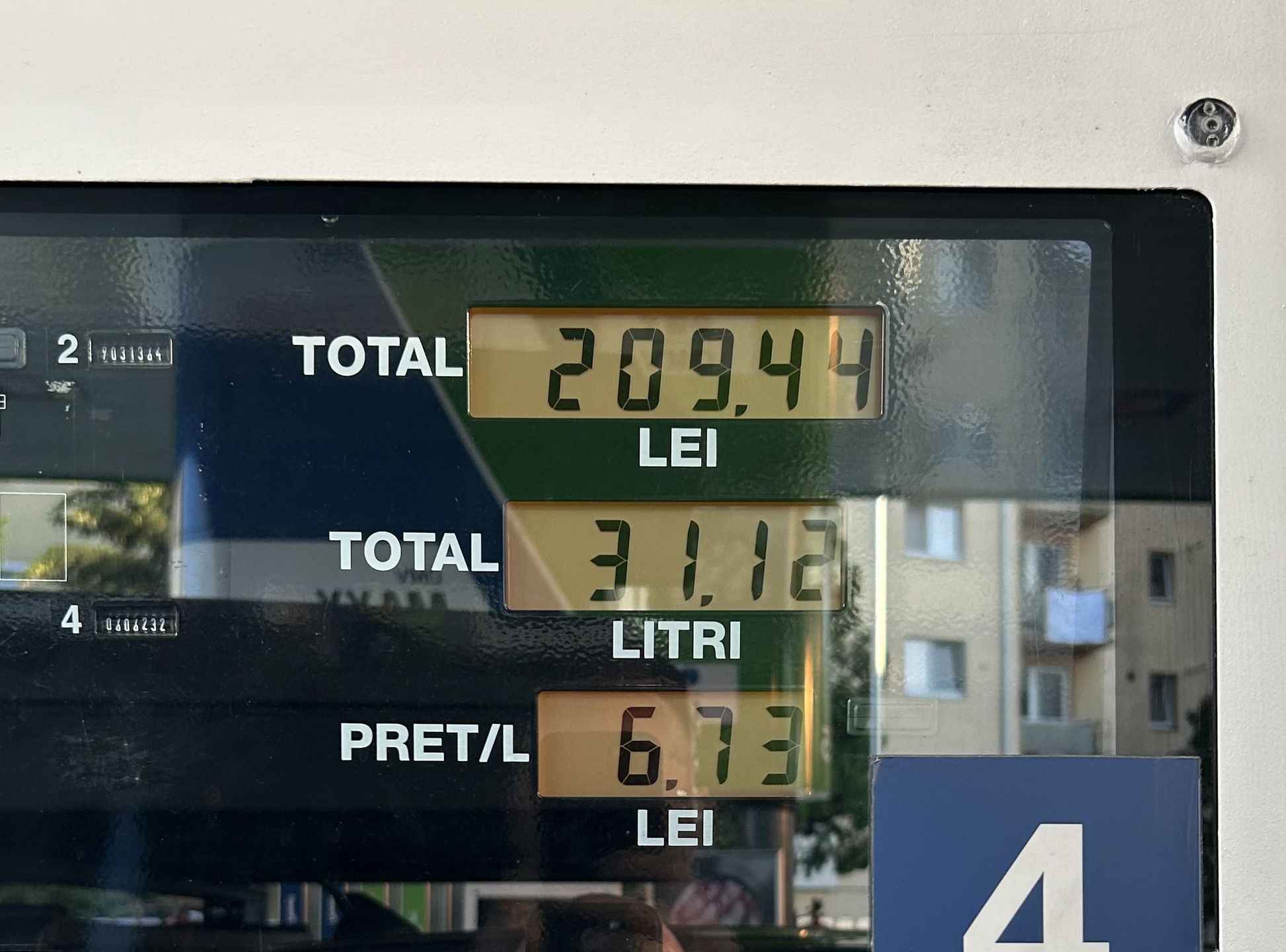 Cenę litra oleju napędowego powyżej 6,70 leja można było uznać uznać za już dość wysoką. A to ok. 20-30 groszy taniej niż w Polsce poza autostradami. 