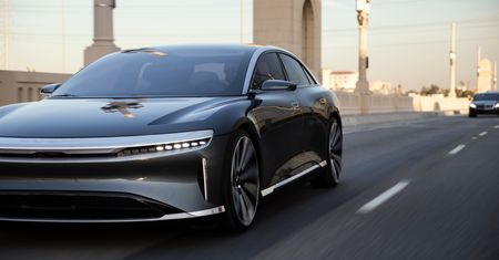 Lucid jest gotów zagrozić Tesli Model S. Wideo wskazuje, że Air może mieć ponad 700 km zasięgu