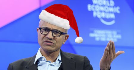 Czapka św. Mikołaja obraziła żyda. Microsoft niezwłocznie ją usunął