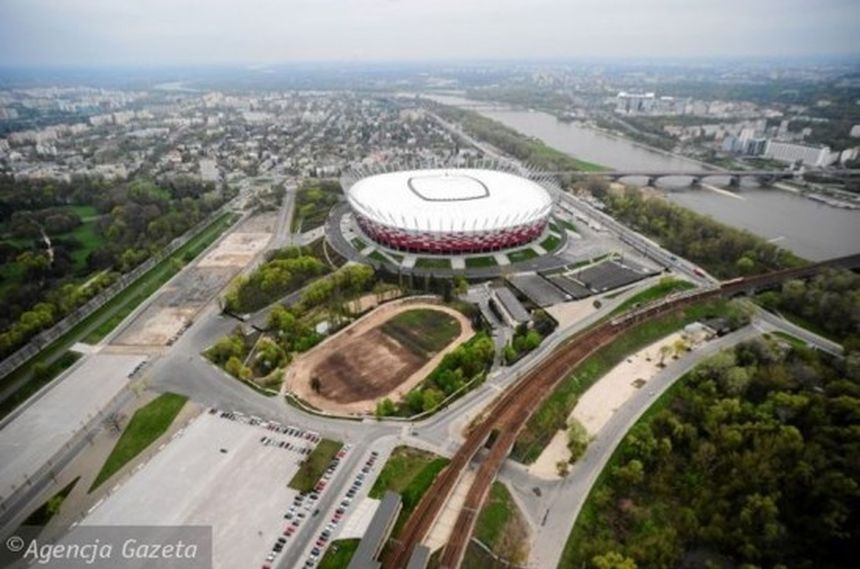 Przygotowania do NATO. Wokół Stadionu Narodowego powstanie 2,5-metrowy płot