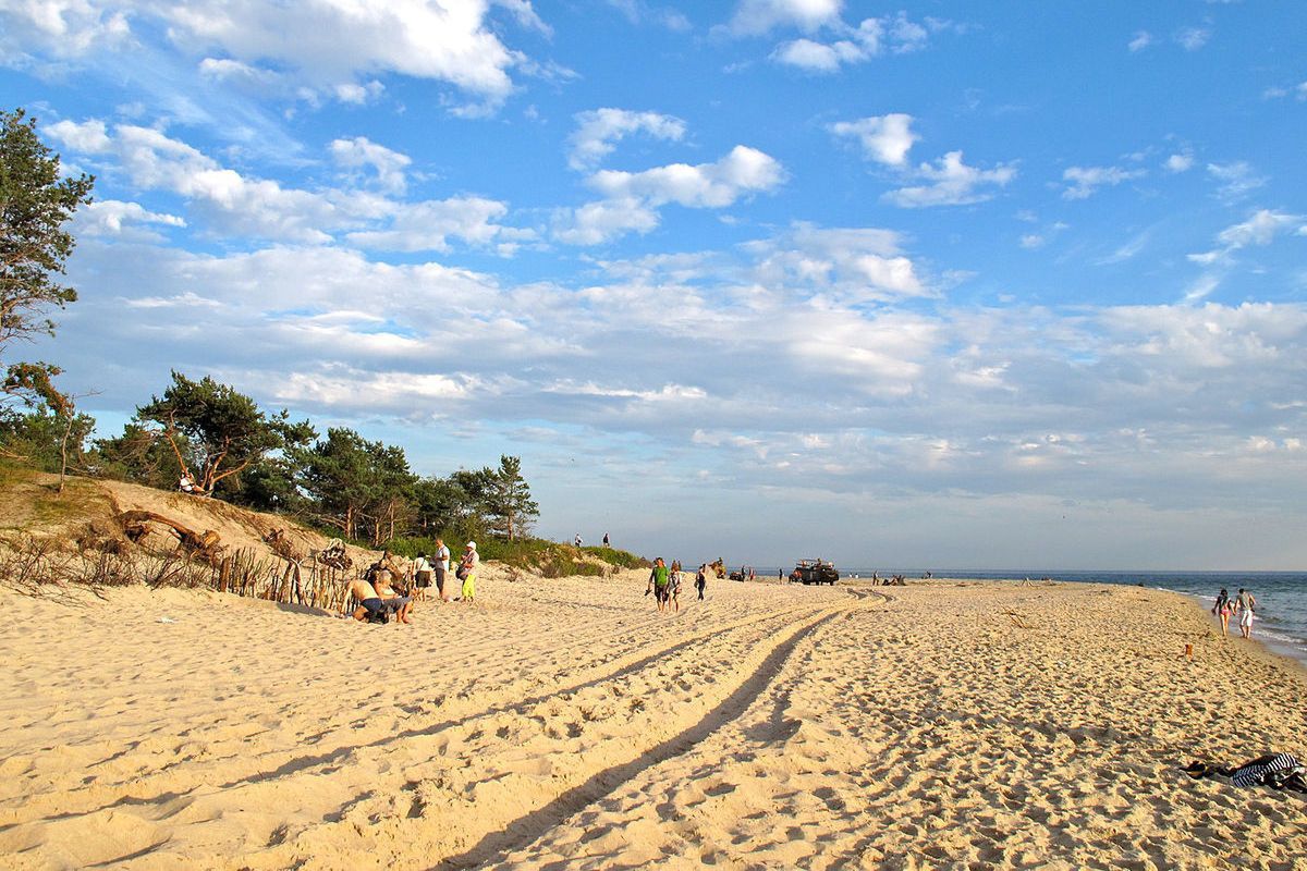 Turyści szturmują Hel. Hotele pełne. "Tylko pojedyncze miejsca"